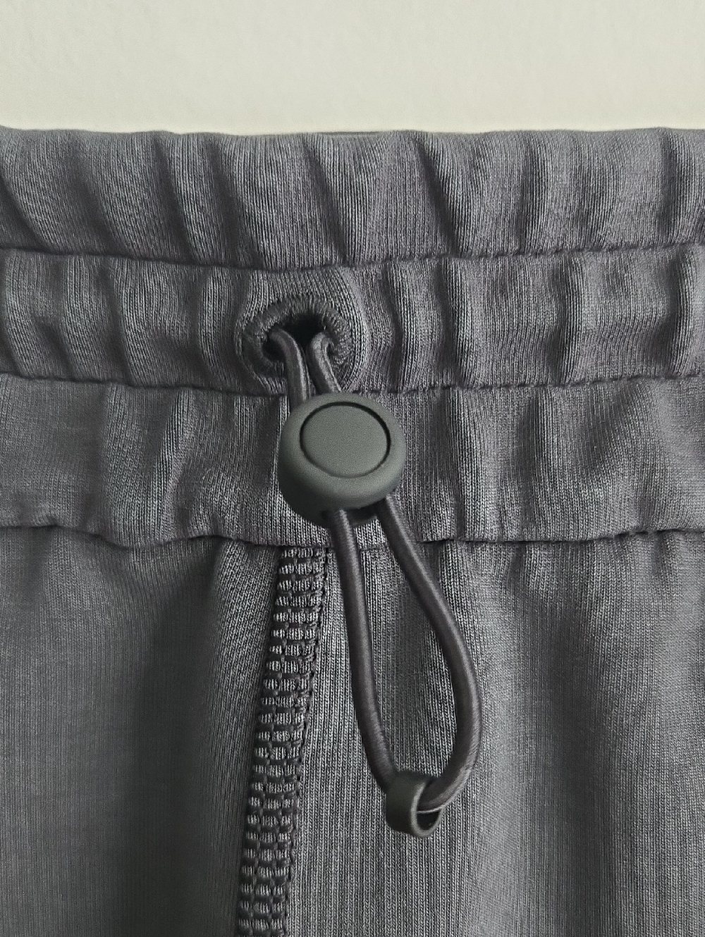 LULULEMON Softstreme High-Rise Short 4" - Picture 5 of 6